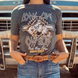 Western Grafic t’s